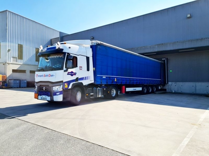 Transport de marchandises générales en remorque bâchée (Tautliner)